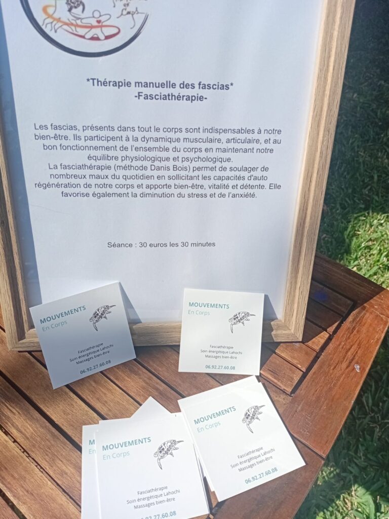 Exposants et visiteurs du Parcours des Fées à Saint-Pierre, La Réunion
