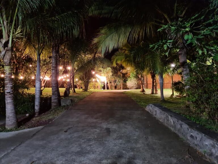jardin secret — Le Parcours des Fées, Lakour des Fées à Saint-Pierre